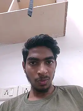 Snapshot of biggboyzz chatting on 21, 11, 2025 biggboyzz online show from 21, 11, 2025