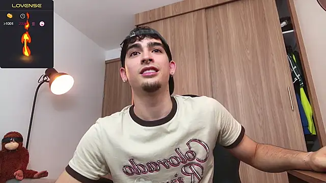 Snapshot of zenn_rush1 chatting on 2, 1, 2025 zenn rush1 online show from 2, 1, 2025