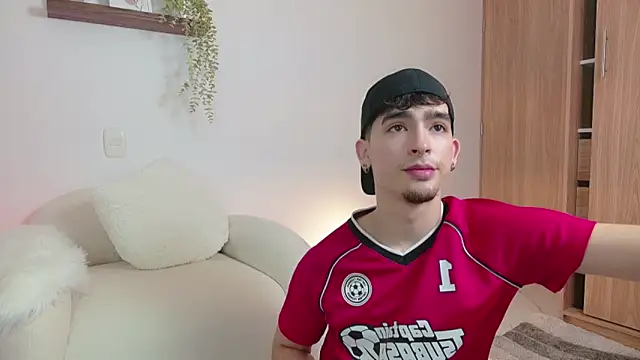 Snapshot of zenn_rush1 chatting on 5, 3, 2025 zenn rush1 online show from 5, 3, 2025