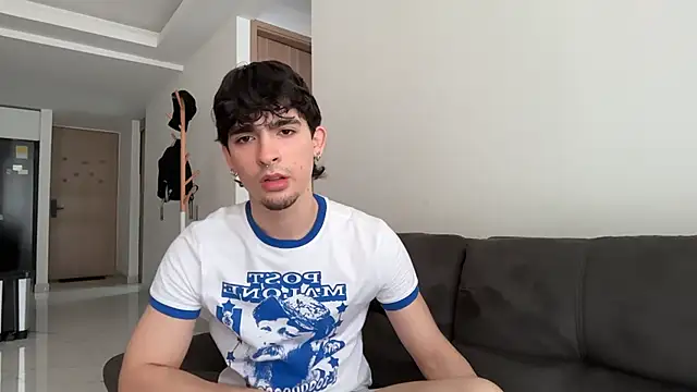 Snapshot of zenn_rush1 chatting on 1, 11, 2025 zenn rush1 online show from 1, 11, 2025