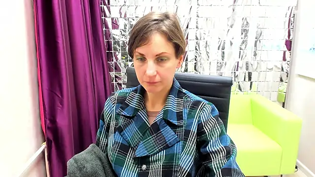 Snapshot of AuroraScript chatting on 20, 2, 2025 AuroraScript online show from 20, 2, 2025