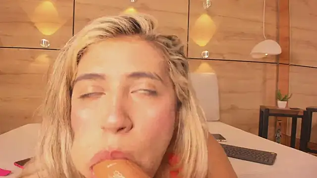 julietha taylor online show from 8, 10, 2025