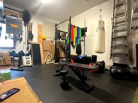 MissSwitch online show from 4, 12, 2024