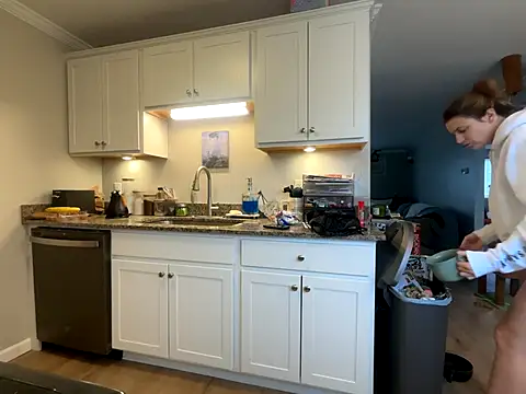 MissSwitch online show from 4, 12, 2025