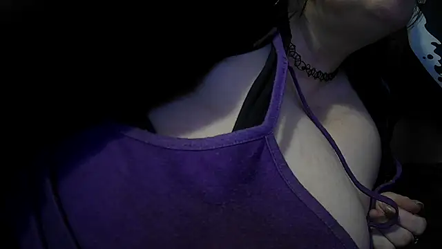 Snapshot of Alli_Kat chatting on 21, 12, 2025 Alli Kat online show from 21, 12, 2025