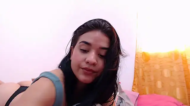 SaraBlosson online show from 17, 1, 2025