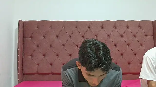 Snapshot of boys_yourparty chatting on 4, 3, 2025 boys yourparty online show from 4, 3, 2025