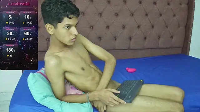 Snapshot of boys_yourparty chatting on 17, 3, 2025 boys yourparty online show from 17, 3, 2025