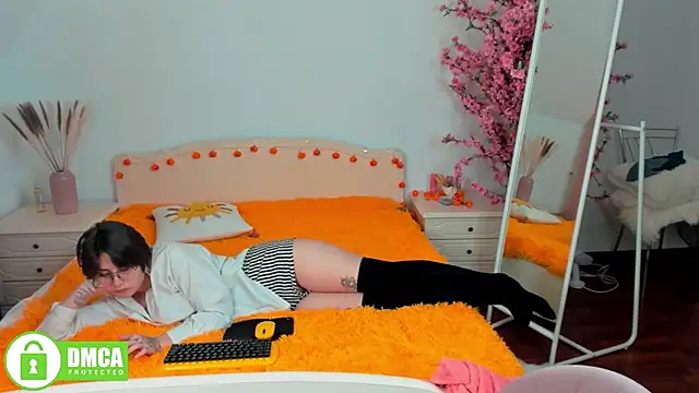 Snapshot of Funny_bunnyy chatting on 3, 12, 2024 Funny bunnyy online show from 3, 12, 2024