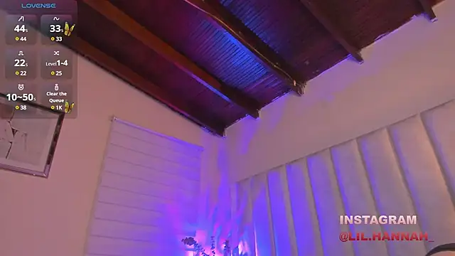 Snapshot of lil_hanna18 chatting on 5, 2, 2025 lil hanna18 online show from 5, 2, 2025