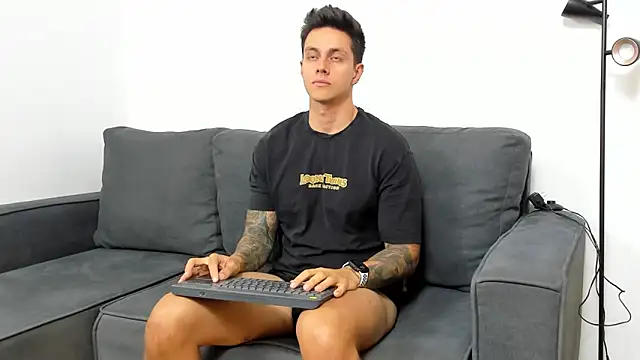 Snapshot of JeanBroc chatting on 14, 10, 2025 JeanBroc online show from 14, 10, 2025