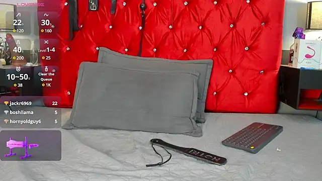 Snapshot of Samantha_Mouret chatting on 31, 1, 2025 Samantha Mouret online show from 31, 1, 2025