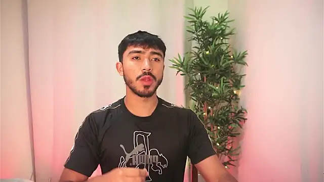 Snapshot of dam0n_fr0st chatting on 6, 11, 2025 dam0n fr0st online show from 6, 11, 2025