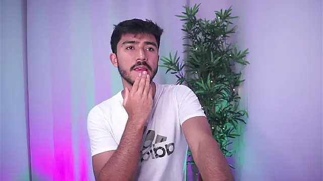 Snapshot of dam0n_fr0st chatting on 10, 11, 2025 dam0n fr0st online show from 10, 11, 2025