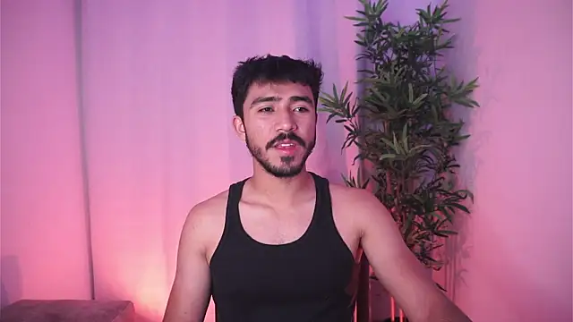 Snapshot of dam0n_fr0st chatting on 18, 11, 2025 dam0n fr0st online show from 18, 11, 2025