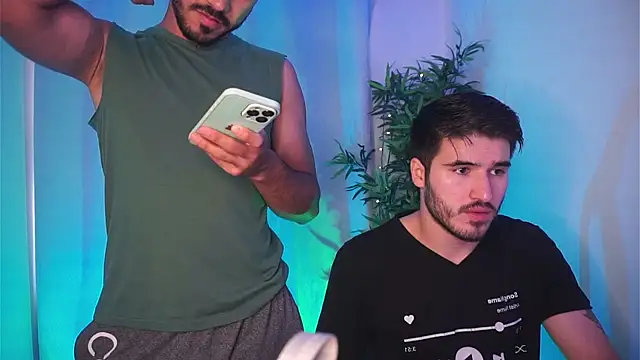 Snapshot of dam0n_fr0st chatting on 15, 12, 2025 dam0n fr0st online show from 15, 12, 2025