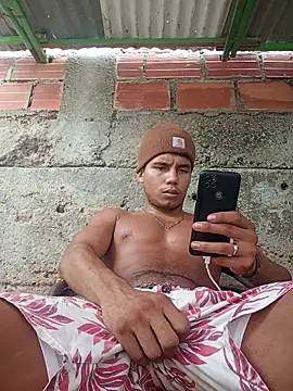 Snapshot of alex_candela chatting on 13, 11, 2025 alex candela online show from 13, 11, 2025