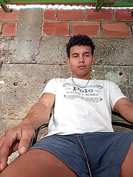 Snapshot of alex_candela chatting on 23, 11, 2025 alex candela online show from 23, 11, 2025