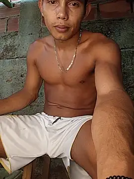 Snapshot of alex_candela chatting on 24, 11, 2025 alex candela online show from 24, 11, 2025