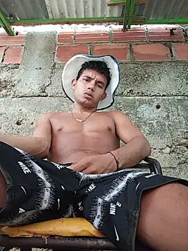 Snapshot of alex_candela chatting on 2, 12, 2025 alex candela online show from 2, 12, 2025