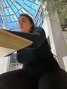 SuzieMurray online show from 3, 12, 2024