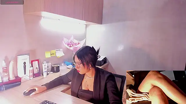 Snapshot of Laurentdupont04 chatting on 24, 2, 2025 Laurentdupont04 online show from 24, 2, 2025