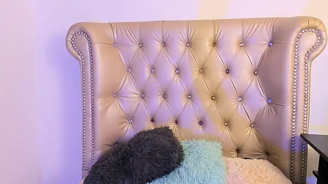 Snapshot of AlexaFoxy18 chatting on 20, 2, 2025 AlexaFoxy18 online show from 20, 2, 2025