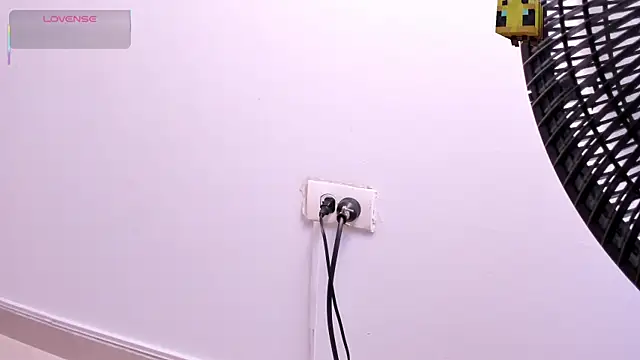 Snapshot of AlexaFoxy18 chatting on 5, 3, 2025 AlexaFoxy18 online show from 5, 3, 2025