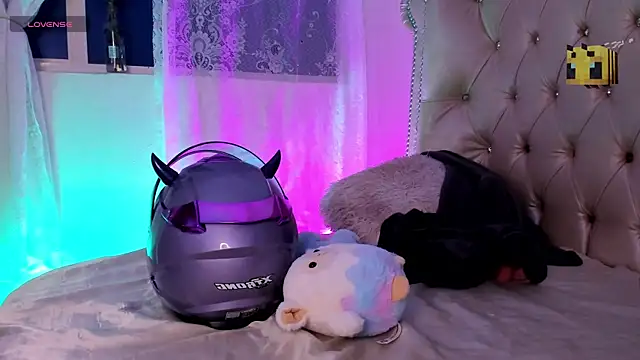 Snapshot of AlexaFoxy18 chatting on 9, 3, 2025 AlexaFoxy18 online show from 9, 3, 2025