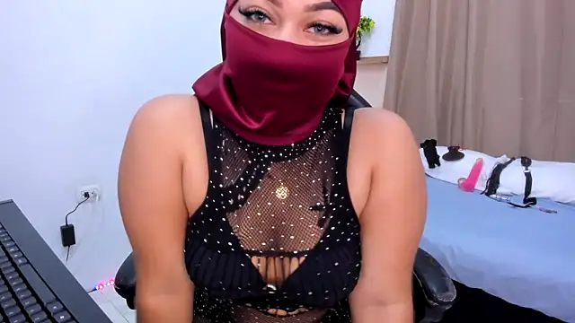 Snapshot of Kendra_Kait chatting on 14, 3, 2025 Kendra Kait online show from 14, 3, 2025