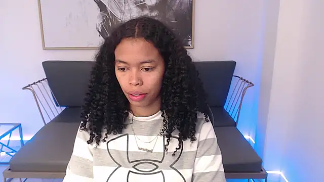 Shenna brunette  online show from 24, 12, 2024