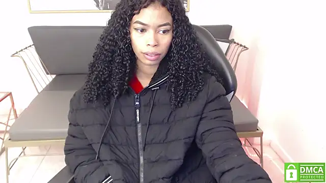 Shenna brunette  online show from 20, 1, 2025