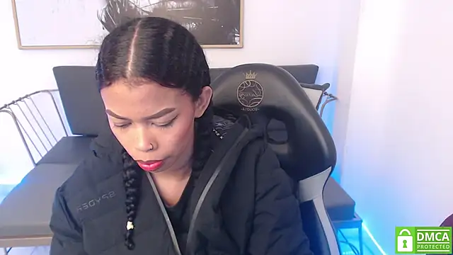 Shenna brunette  online show from 29, 1, 2025