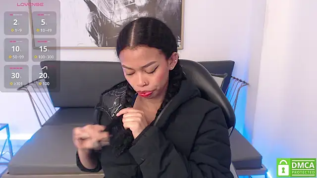 Shenna brunette  online show from 30, 1, 2025