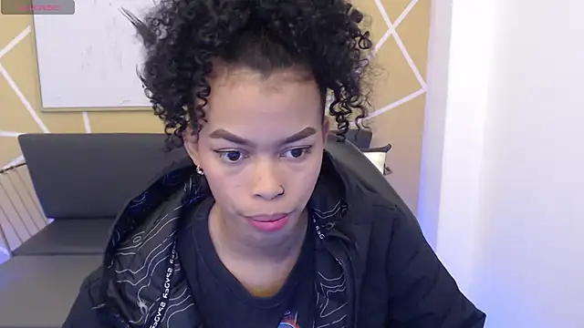 Shenna brunette  online show from 8, 3, 2025