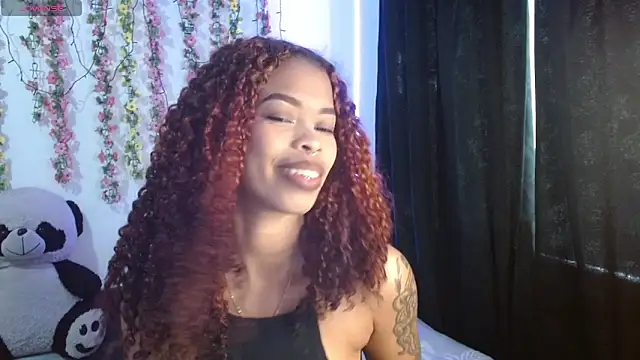 Shenna brunette  online show from 26, 10, 2025