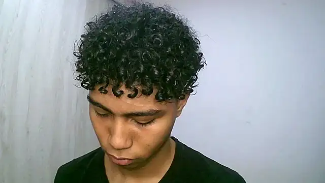 Snapshot of sexy_diamante_ chatting on 2, 11, 2025 sexy diamante online show from 2, 11, 2025