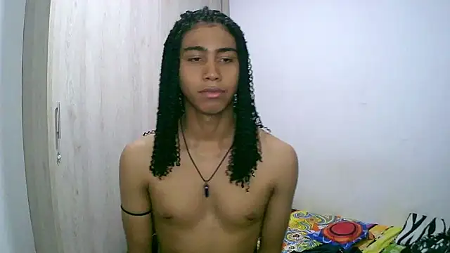 Snapshot of sexy_diamante_ chatting on 17, 11, 2025 sexy diamante online show from 17, 11, 2025