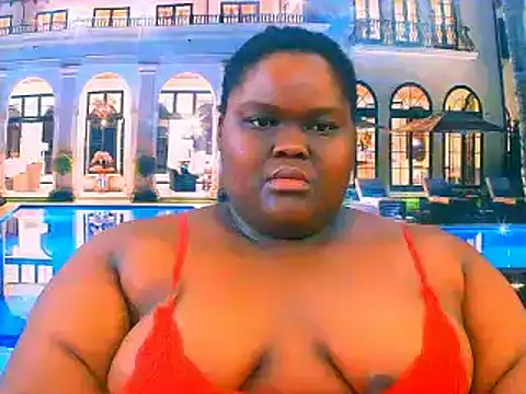 Snapshot of EbonyHotBuns chatting on 4, 6, 2026 EbonyHotBuns online show from 4, 6, 2026