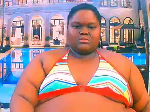 Snapshot of EbonyHotBuns chatting on 11, 6, 2026 EbonyHotBuns online show from 11, 6, 2026