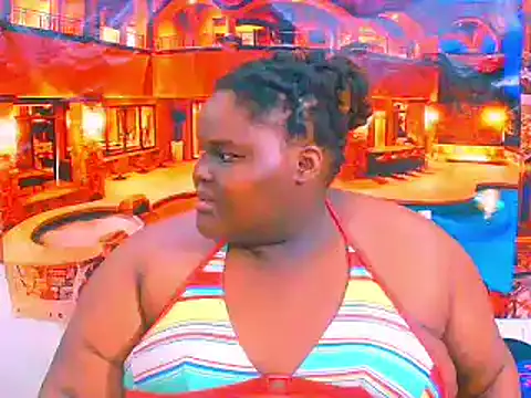 Snapshot of EbonyHotBuns chatting on 9, 7, 2026 EbonyHotBuns online show from 9, 7, 2026