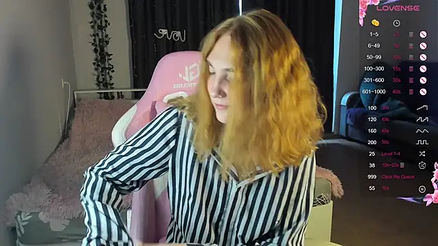 ReddHotPipper online show from 13, 12, 2024