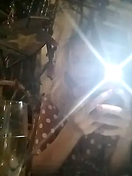 SerenaGrantt online show from 16, 9, 2025