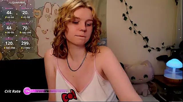 Snapshot of Moona_xx chatting on 28, 4, 2026 Moona xx online show from 28, 4, 2026
