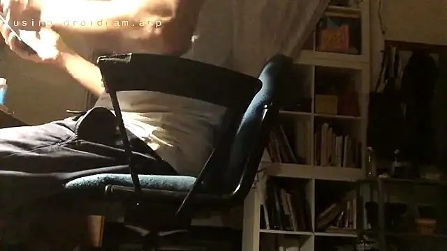 Snapshot of otikatseikaip3r chatting on 23, 10, 2025 otikatseikaip3r online show from 23, 10, 2025