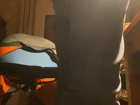 Snapshot of otikatseikaip3r chatting on 14, 11, 2025 otikatseikaip3r online show from 14, 11, 2025