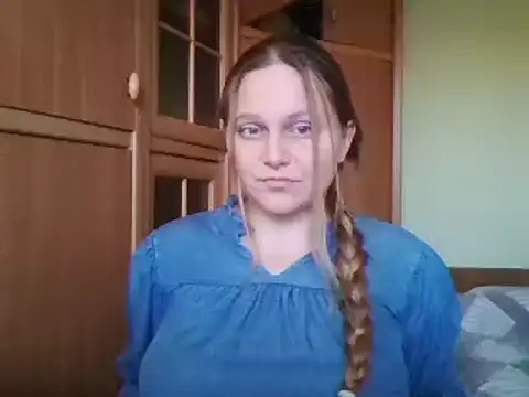 Snapshot of Evasapples chatting on 13, 12, 2024 Evasapples online show from 13, 12, 2024