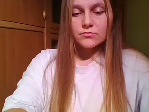 Snapshot of Evasapples chatting on 14, 12, 2024 Evasapples online show from 14, 12, 2024