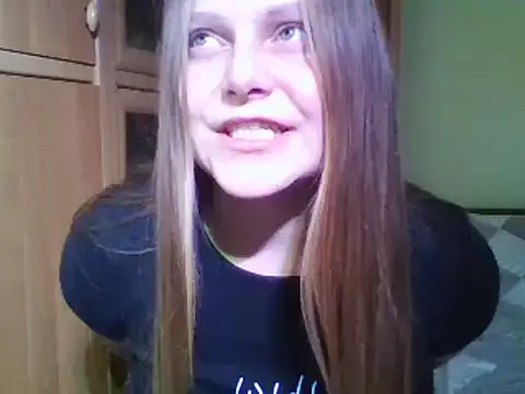 Snapshot of Evasapples chatting on 27, 12, 2024 Evasapples online show from 27, 12, 2024