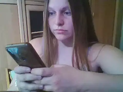 Snapshot of Evasapples chatting on 7, 2, 2025 Evasapples online show from 7, 2, 2025